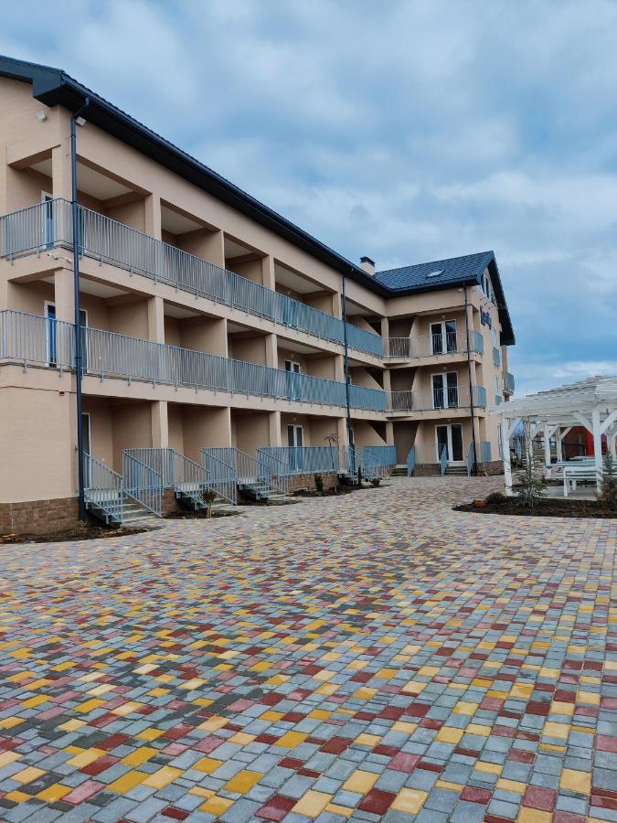 Family Hotel Грибовка Экстерьер фото